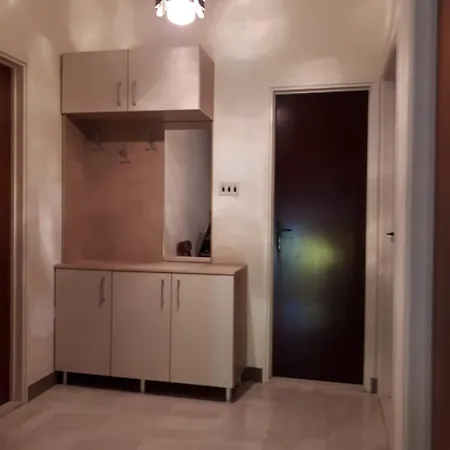 Neda Apartamento