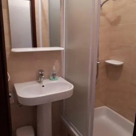 Neda Apartamento *